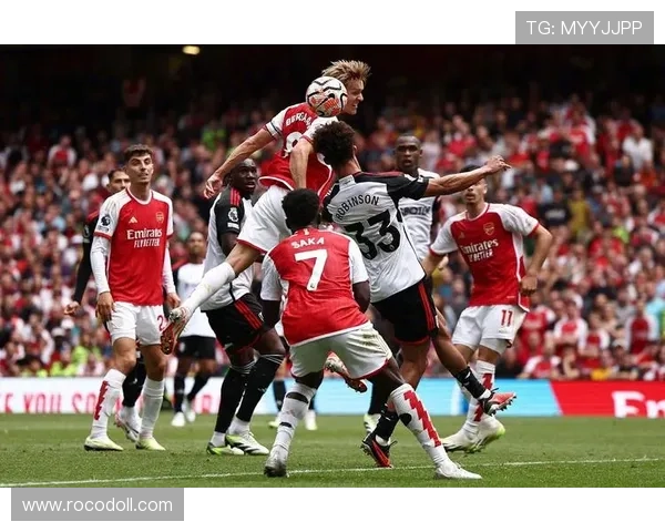 帕利尼亚对阵阿森纳中场的对抗能力分析