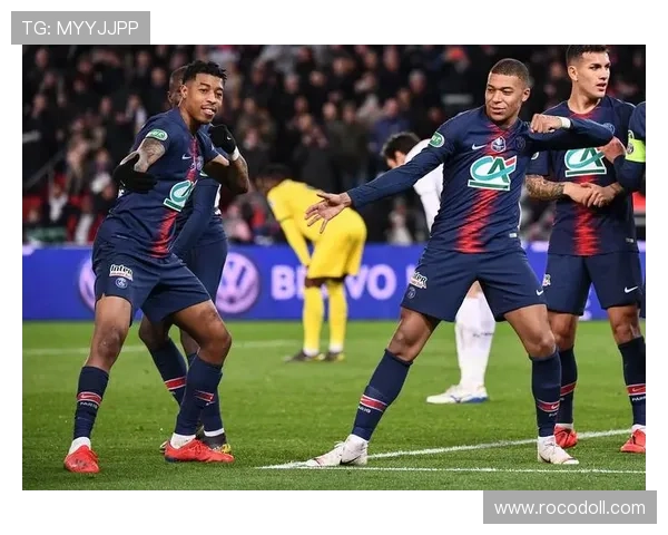 巴黎圣日耳曼：豪华阵容下的战术迷失，是“巨星危机”还是争冠路上的必然代价？