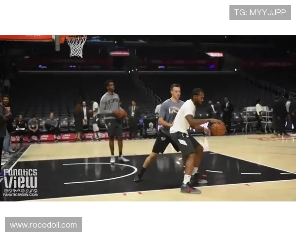 伦纳德背身单打效率超乔治助快船关键时刻拉开差距