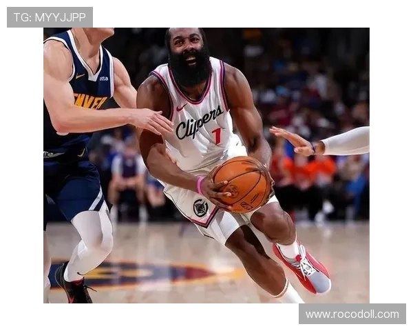 哈登挡拆分球牵制约基奇，得分结构向组织转变